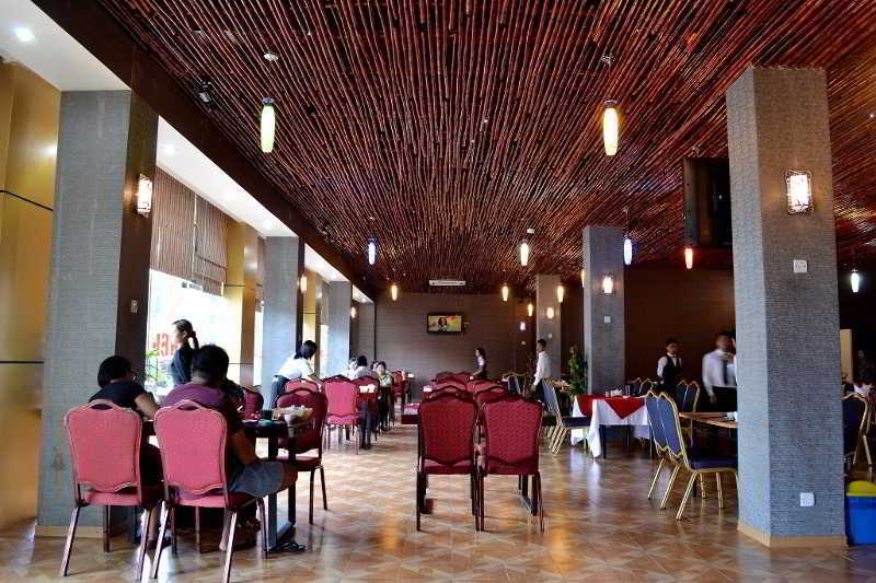 Excel Palace Hotel Rangoon Buitenkant foto